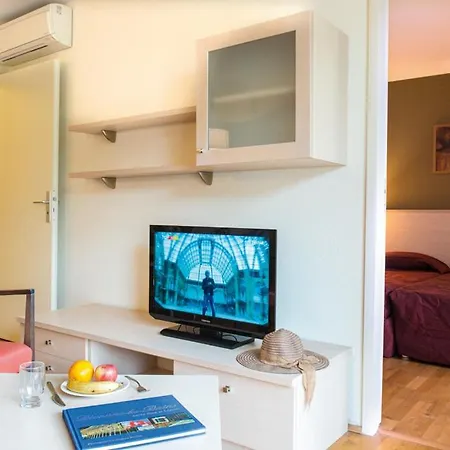 Hotel Adonis Du 3*